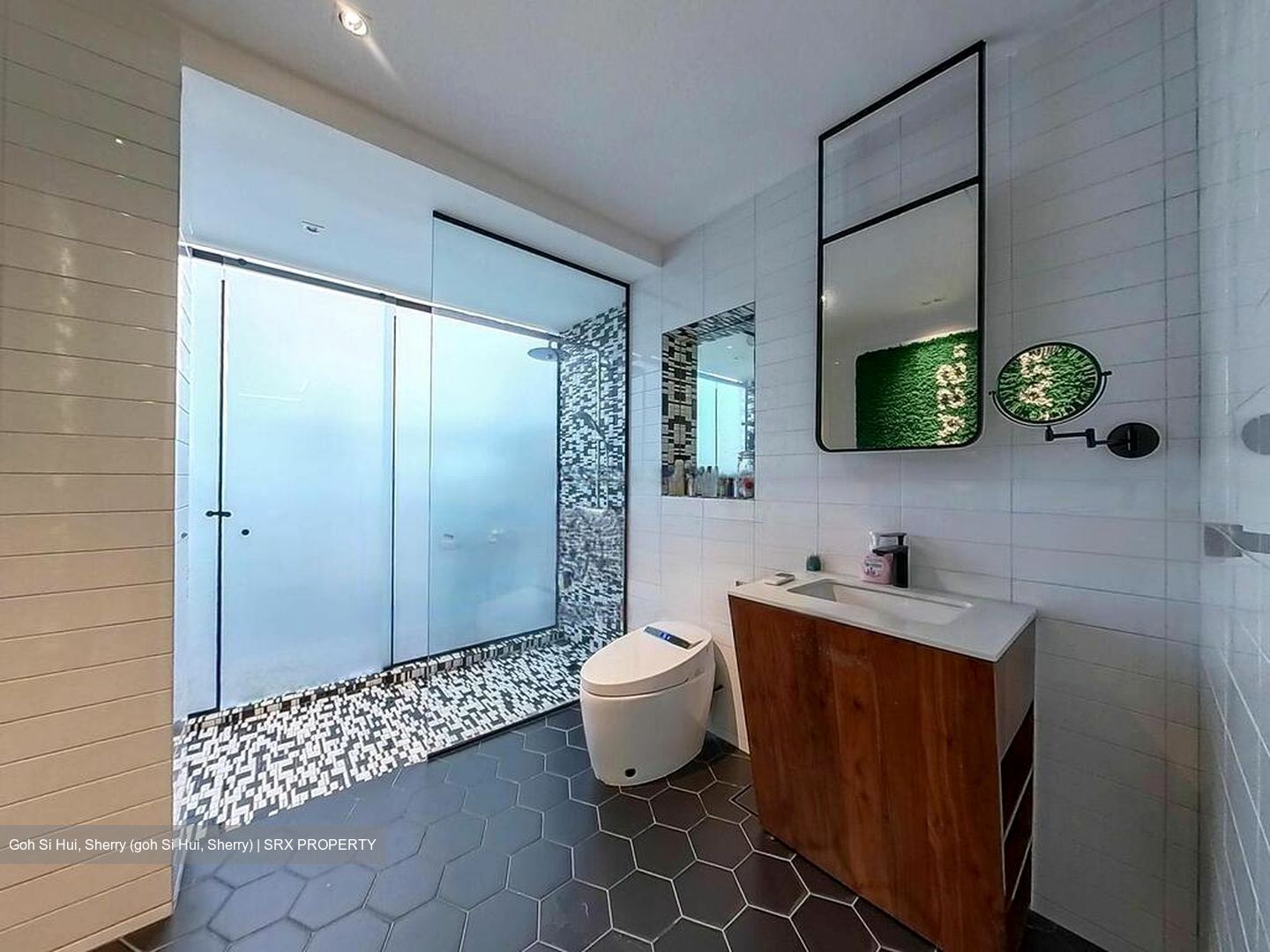 Chuan Green (D19), Detached #443868481